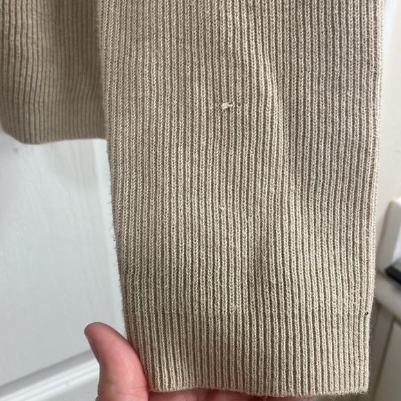 Men’s Vintage Sweater - Picture 4 of 10